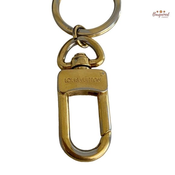 Authentic LOUIS VUITTON Gold LV Facettes Bag Charm & Key Holder - Picture 4 of 13